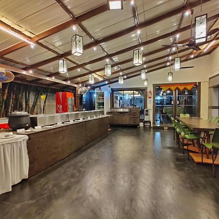Hotel Ashwin Igatpuri, Pure Veg & Jain Food Exterior foto