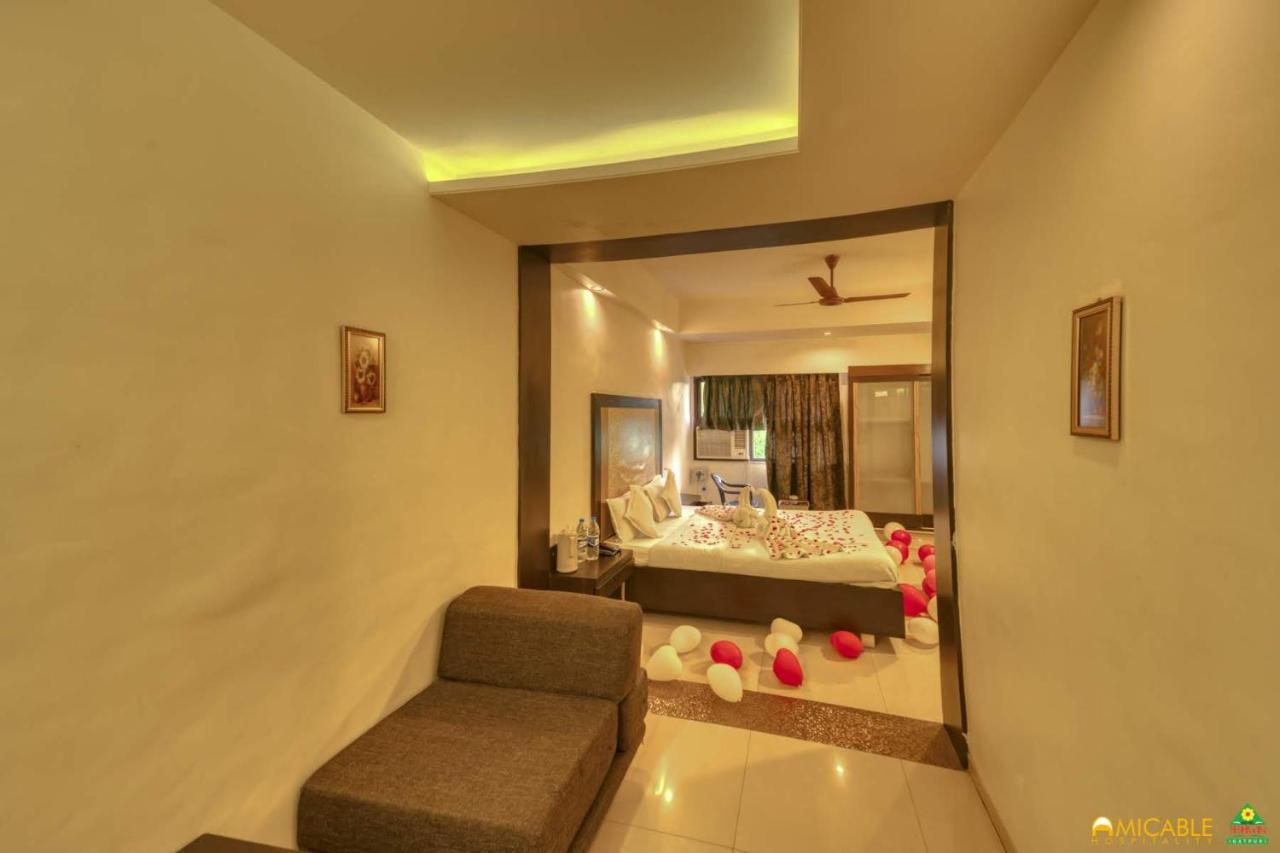 Hotel Ashwin Igatpuri, Pure Veg & Jain Food Exterior foto